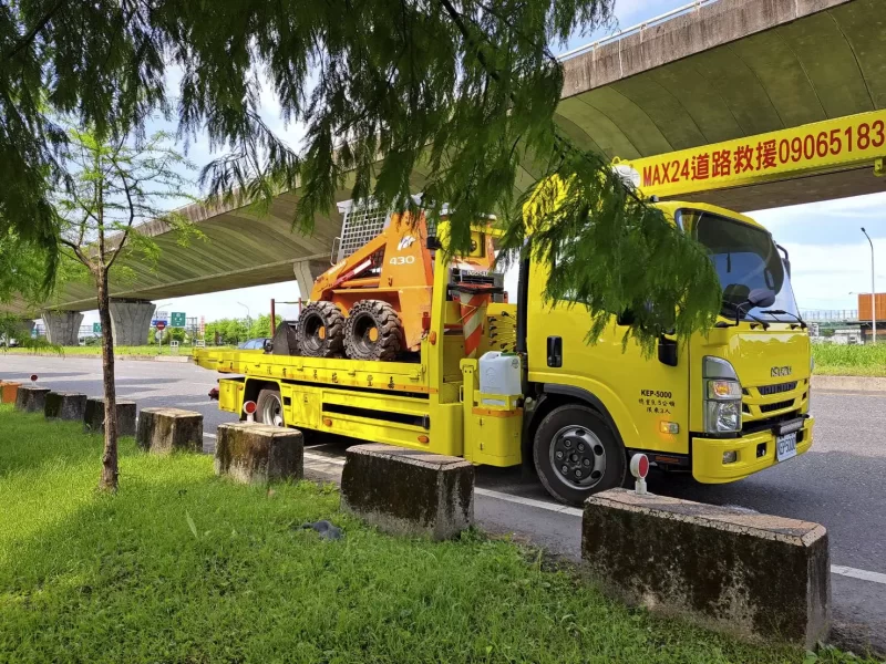 MAX24H道路救援-【新北道路救援推薦】板橋道路救援、新莊道路救援、中和道路救援、永和道路救援、土城道路救援-拖吊花絮-17