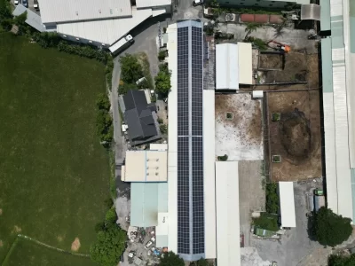 鑫聯綠能科技有限公司-高雄太陽能屋頂安裝,防水隔熱工程,房屋興建修繕-彰化秀水主恩牧場-屋頂平鋪型-2