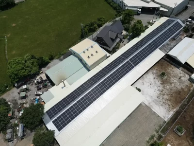 鑫聯綠能科技有限公司-高雄太陽能屋頂安裝,防水隔熱工程,房屋興建修繕-彰化秀水主恩牧場-屋頂平鋪型-3