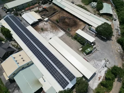 鑫聯綠能科技有限公司-高雄太陽能屋頂安裝,防水隔熱工程,房屋興建修繕-彰化秀水主恩牧場-屋頂平鋪型-7